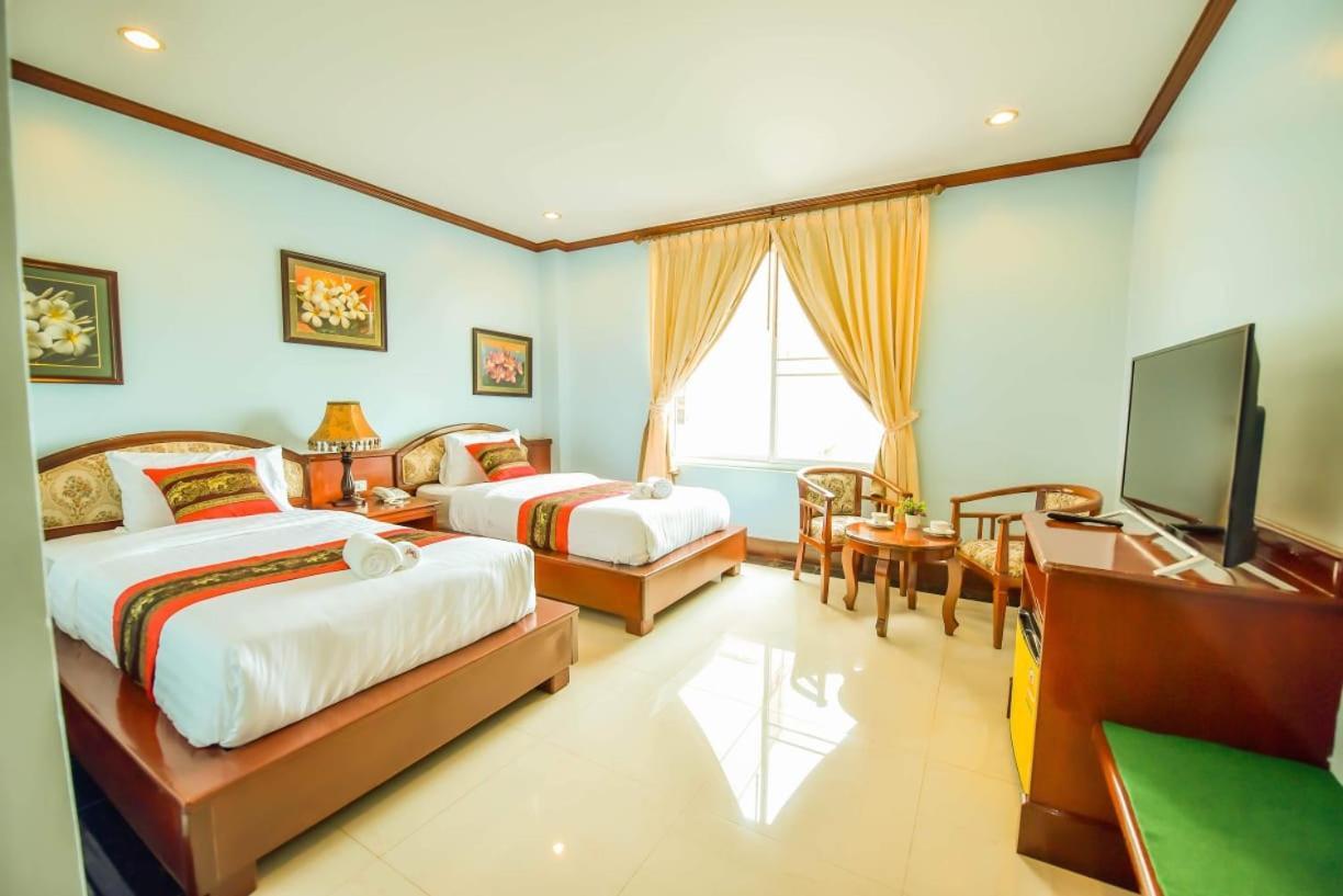 Soubandith Hotel Паксе Экстерьер фото