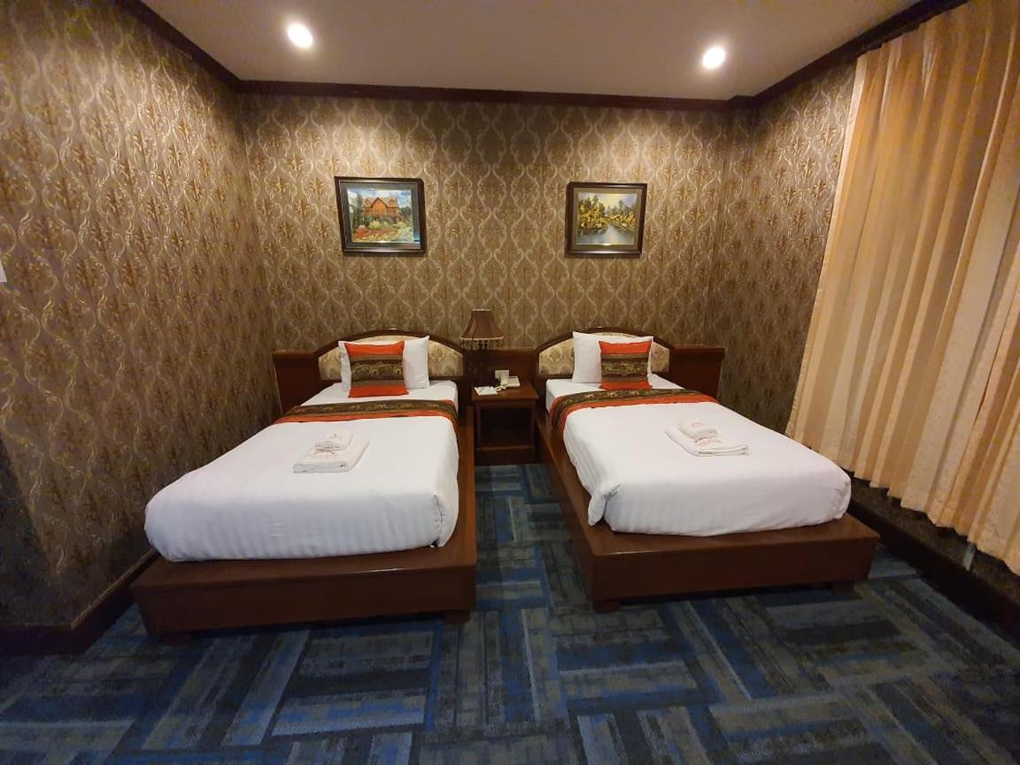 Soubandith Hotel Паксе Экстерьер фото